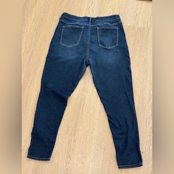 Women's Jessica Simpson size 16 skinny jeans - Picture 8 of 8